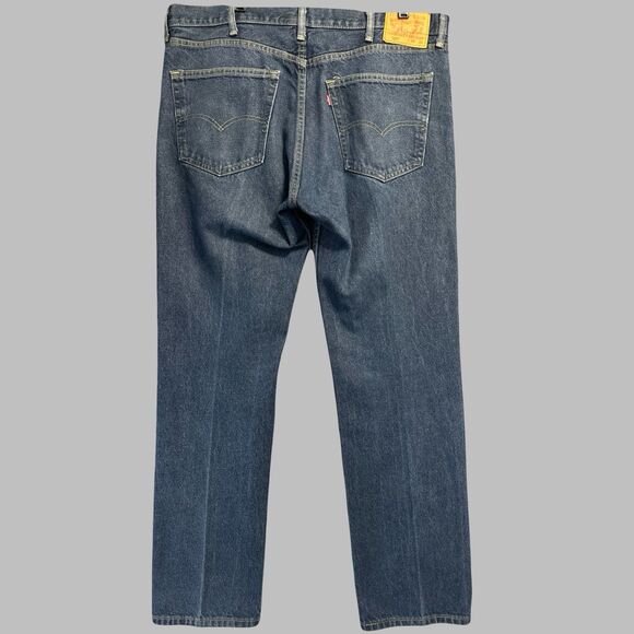 Levis 505 Regular Fit Straight Leg Jeans Mens 38x32 Blue Rigid Denim Classic - Picture 2 of 9